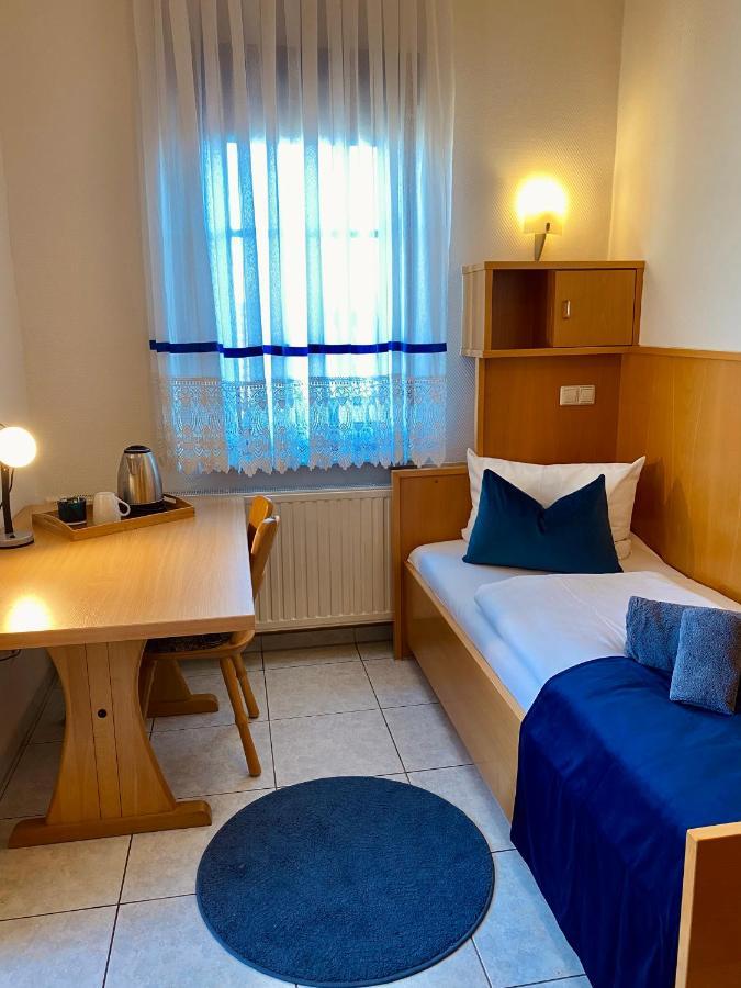 Hotel La Ferte Штутгарт Экстерьер фото
