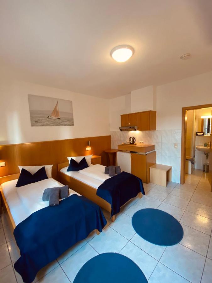 Hotel La Ferte Штутгарт Экстерьер фото