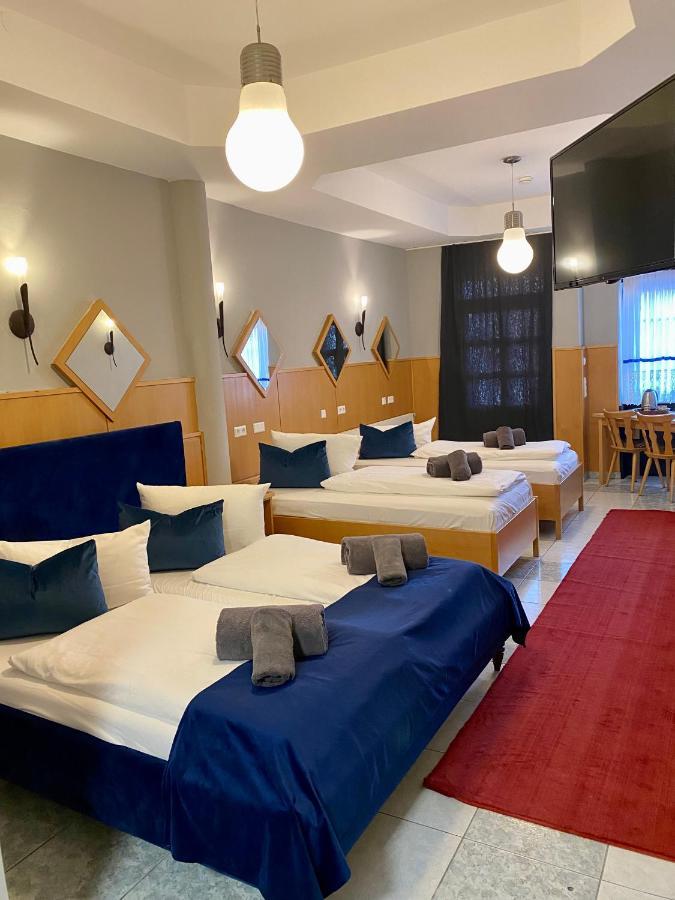 Hotel La Ferte Штутгарт Экстерьер фото